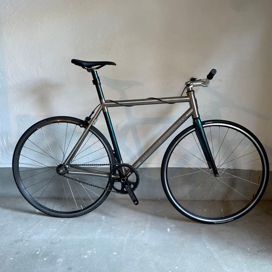 independentFABRICATIONピストバイク