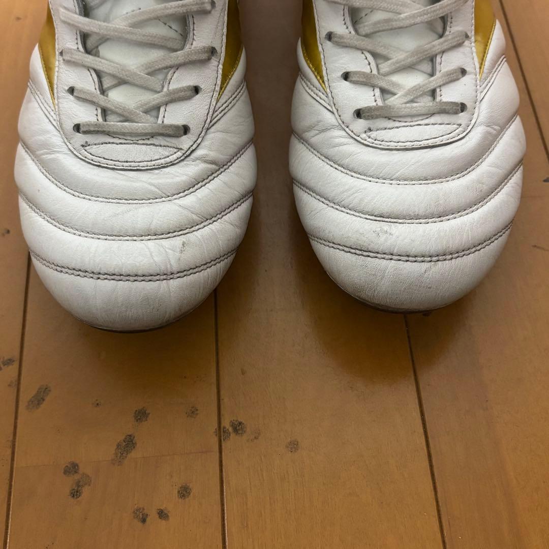 【最終値下げ】ミズノ　モレリア2JAPAN 27.5 金　白　ゴールド