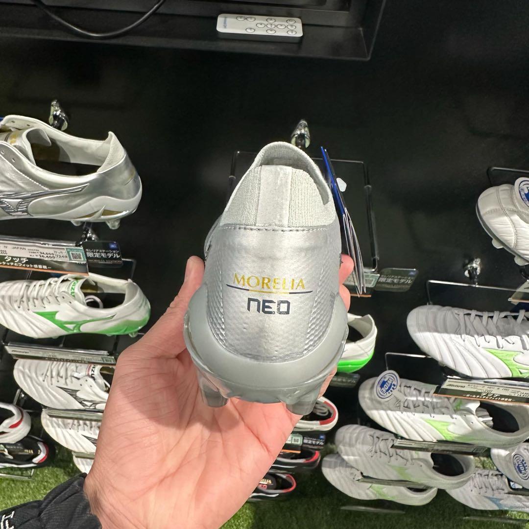 Mizuno モレリアネオ 4 β JAPAN 25.5cm