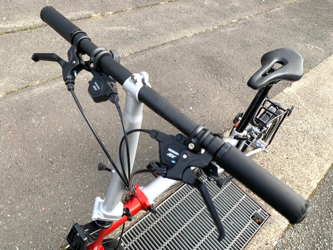 【美品】未使用品 即乘 折り畳み転車 EIGHT ミニベロSRF3 内3速 16