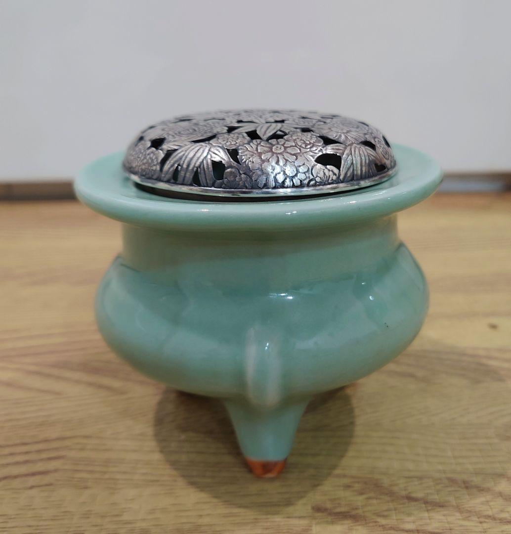 青磁 袴腰香炉 純銀透彫火舎
