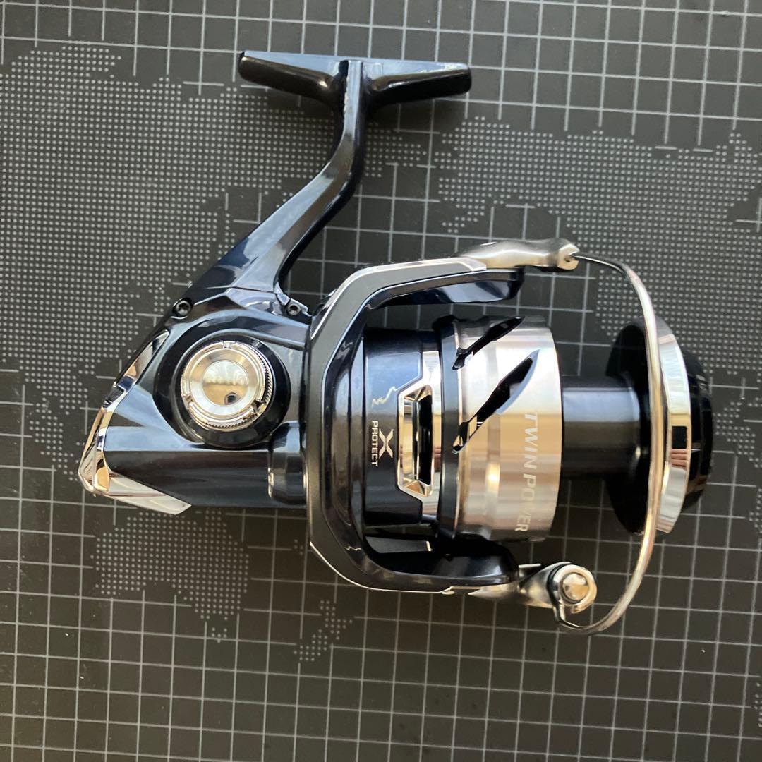 SHIMANO 21 TWIN POWER SW 8000HG スピニングリール