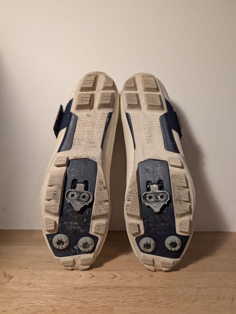 PNS x Fizik Ferox Carbonグラベルシューズ size 42