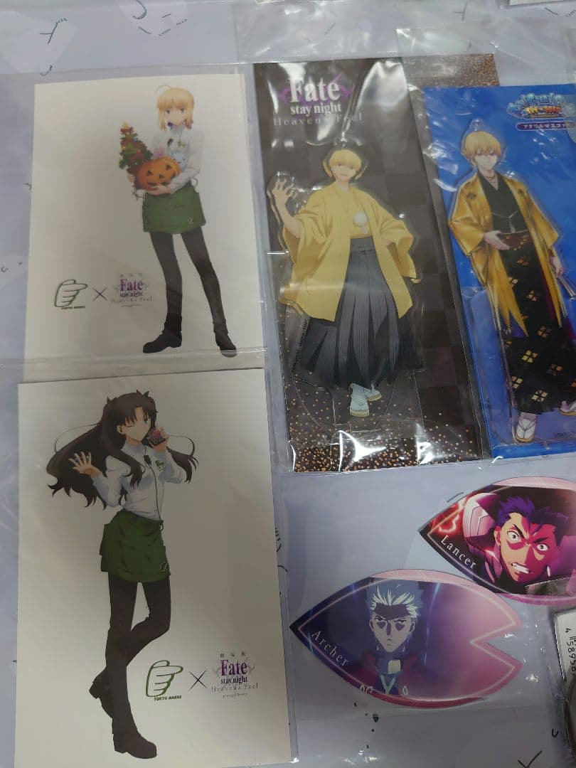 ★　Fate　FGO グッズセット　アクスタ　ラバスト　缶バッジ　ギルガメッシュ