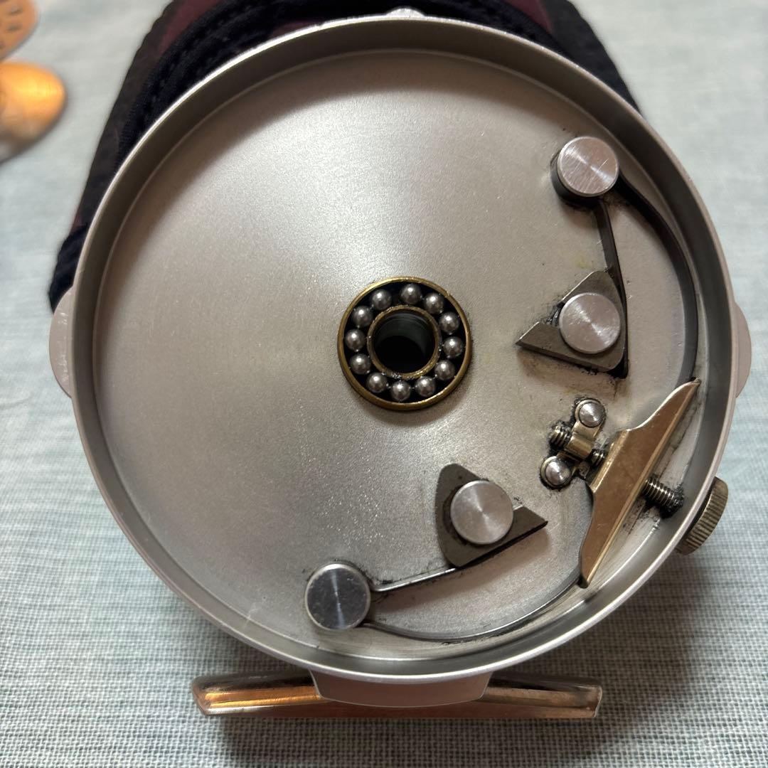 ハウス・オブ・ハーディ製　BOUGLE フライリール