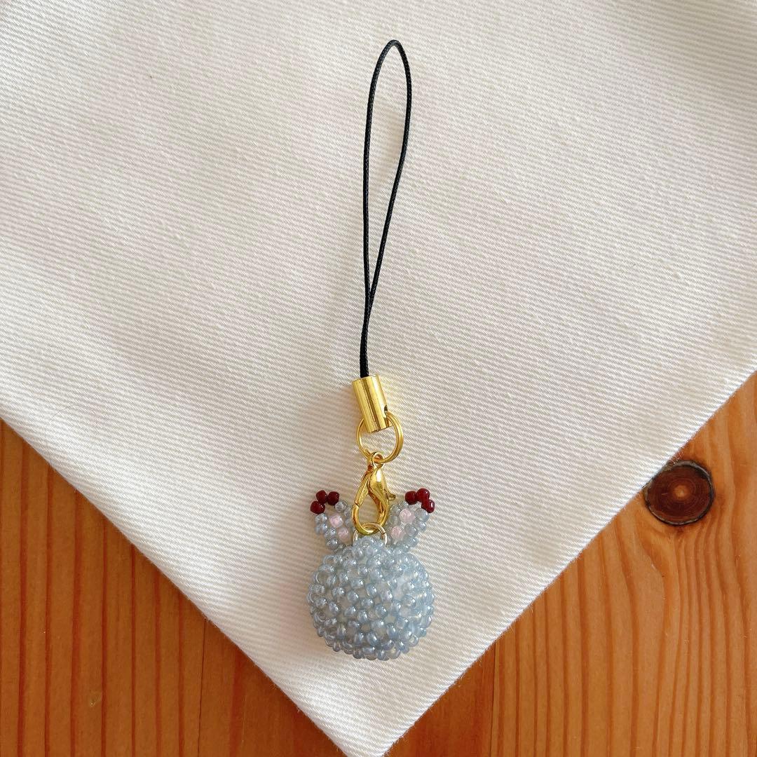 うさぎ　ビーズ　ジュディ　キラキラ　ストラップ　チャーム