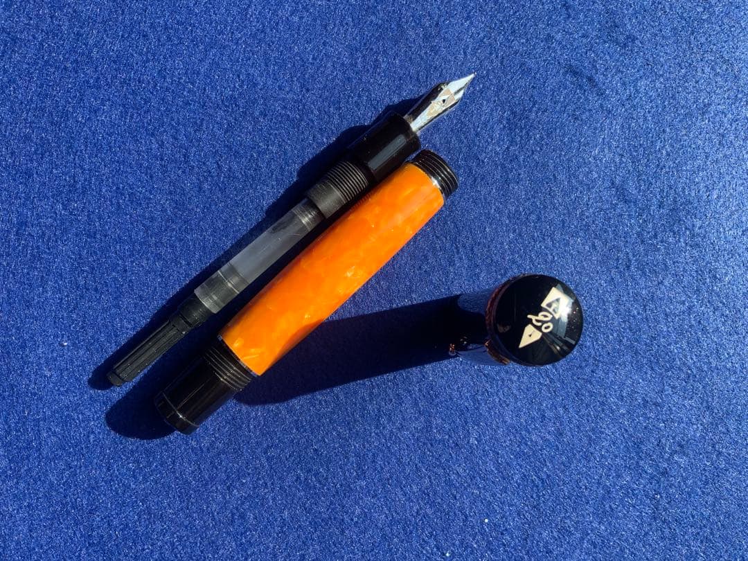 デルタ20周年記念　ドルチェビータ万年筆　カートリッジ式