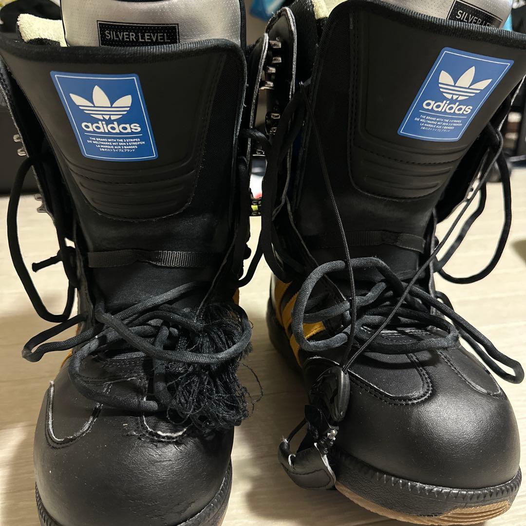 adidas Samba スノーボードブーツ