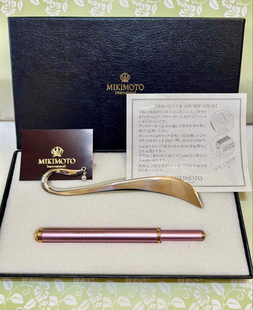 小粒真珠がキュート❣️ 【ミキモト】オリジナル パールボールペン＆ブックマーカー