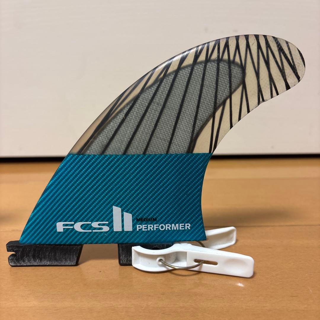 J*N様 美品　FCS2 PERFORMER M サーフボード　トライフィン　3