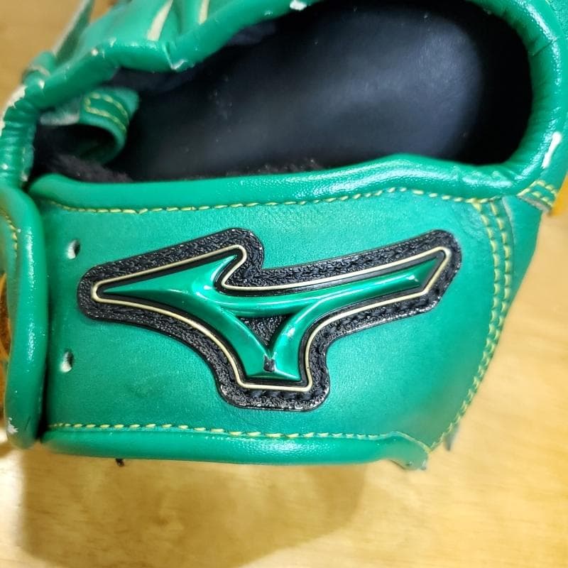 ミズノ フィールドグリスター 限定カラー グラスグリーン 児童用 軟式グローブ