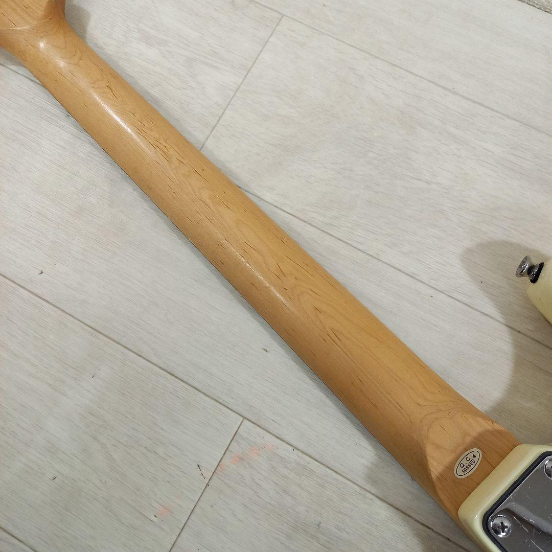 Ikebe Jungle Guitars ストラトキャスター ビンテージホワイト