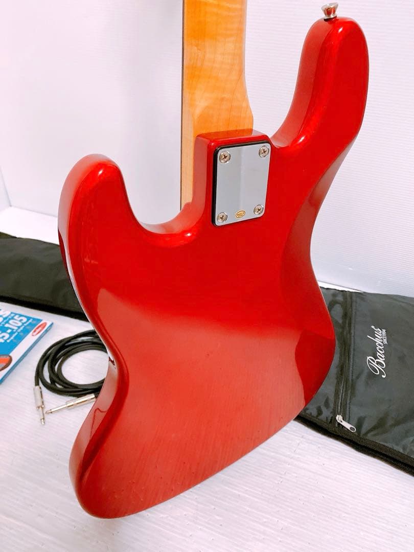 Bacchus ユニバースシリーズ BJB-1 R/CAR エレキベース