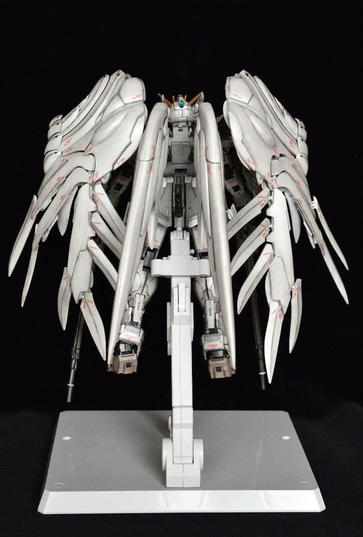 プラモデル日本未発売ウイングガンダムスノーホワイトプレリュード「白雪姫」