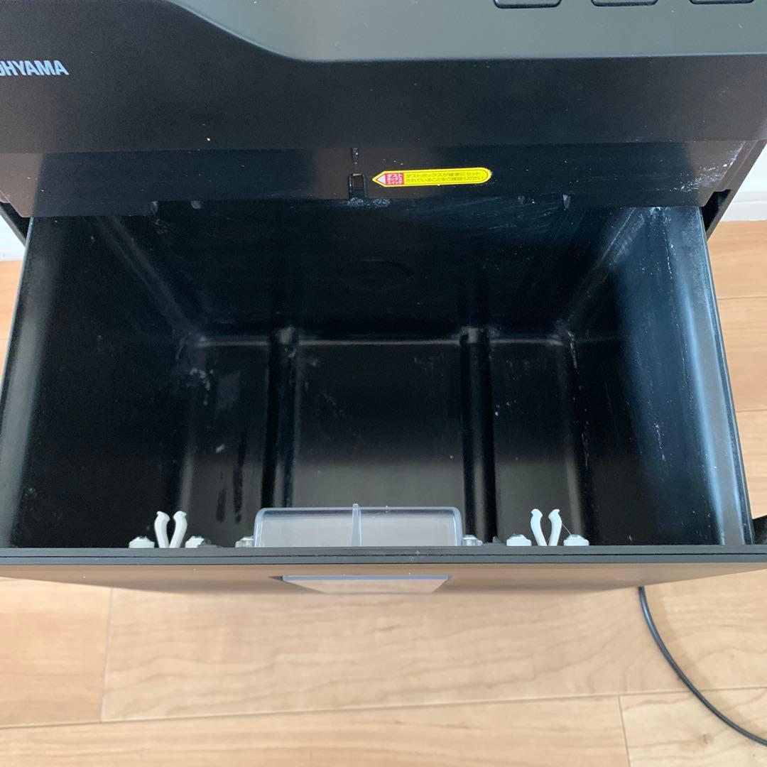 アイリスオーヤマ　クロスカット 自動細断60枚 AZ-AFSB60C ブラック