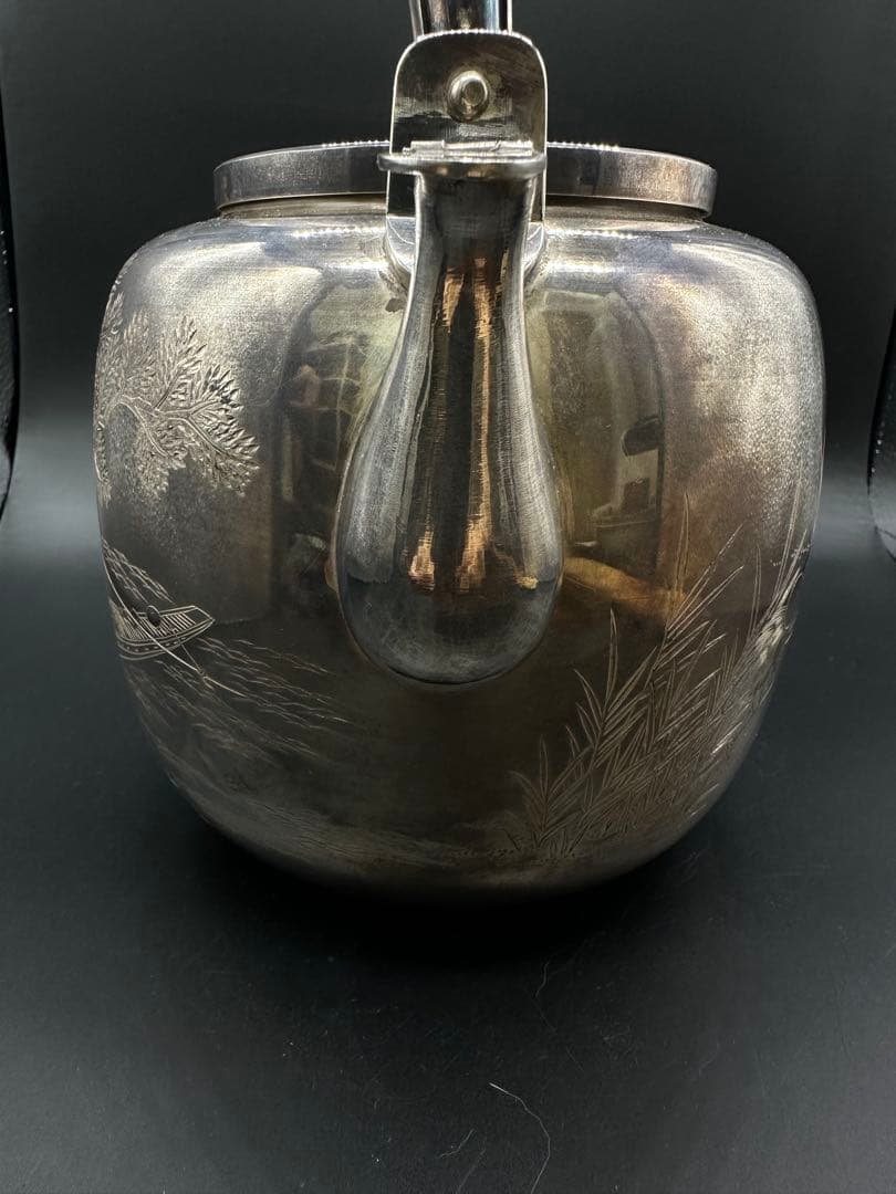 純銀　銀瓶　水差　大水指　彫刻　片切彫　箱あり　1201g 骨董古美術