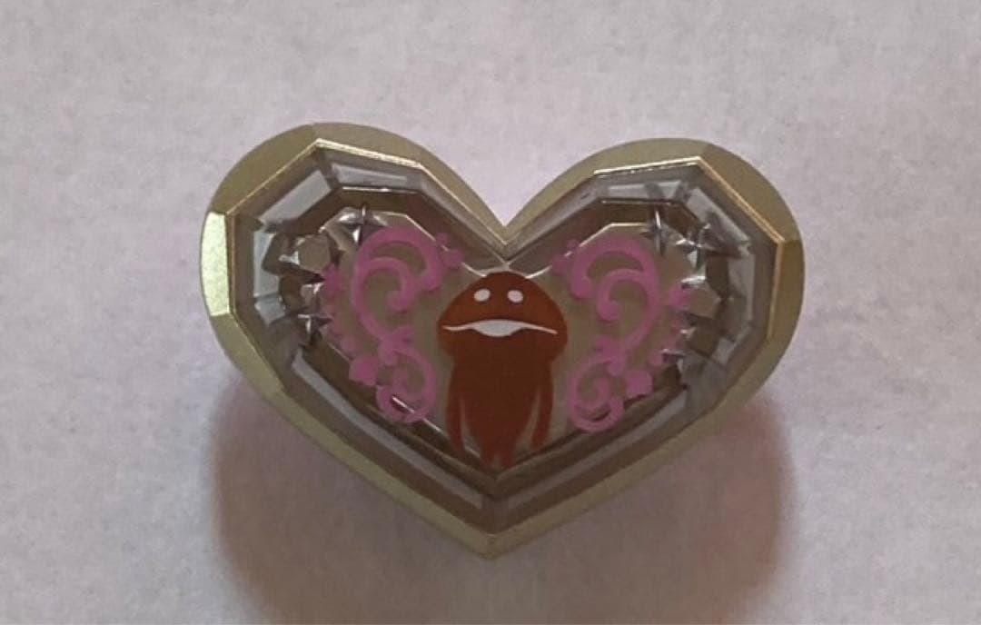 たまごっちピース たまデコピアス なめこ