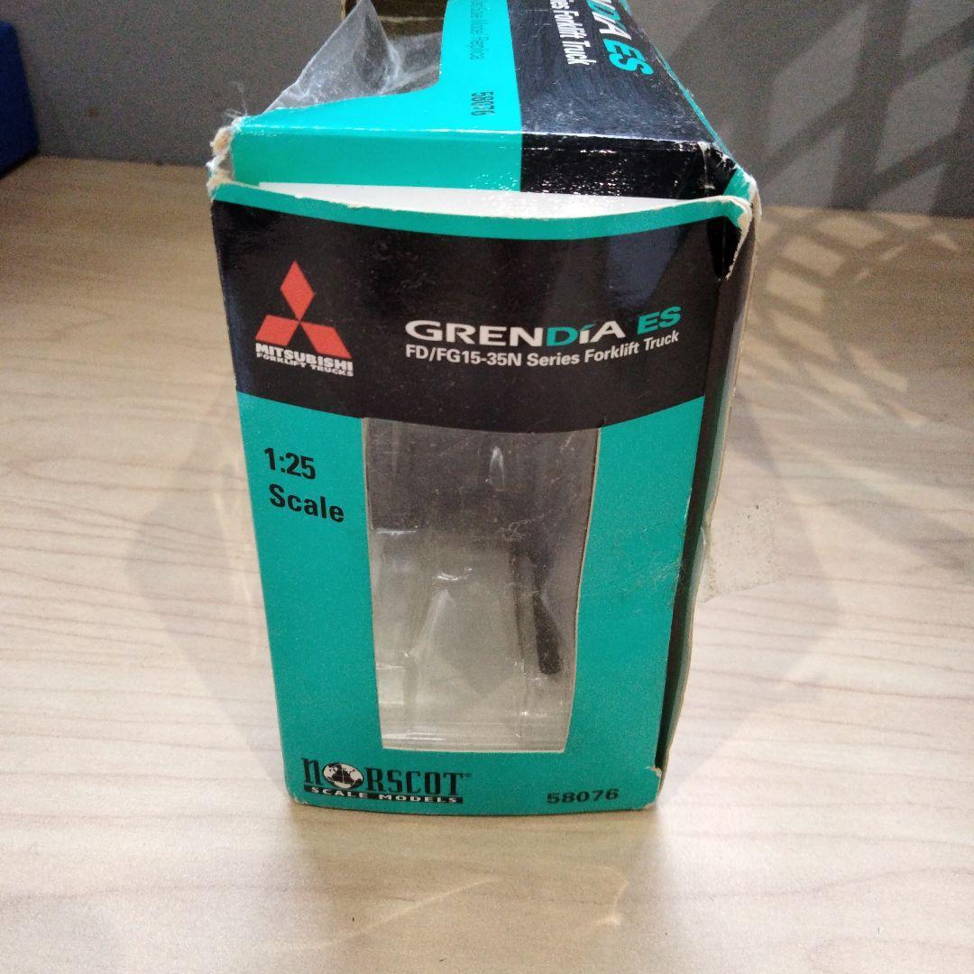 9 レア　三菱重工　フォークリフト　ミニカー　フィギュア　GRENDIA