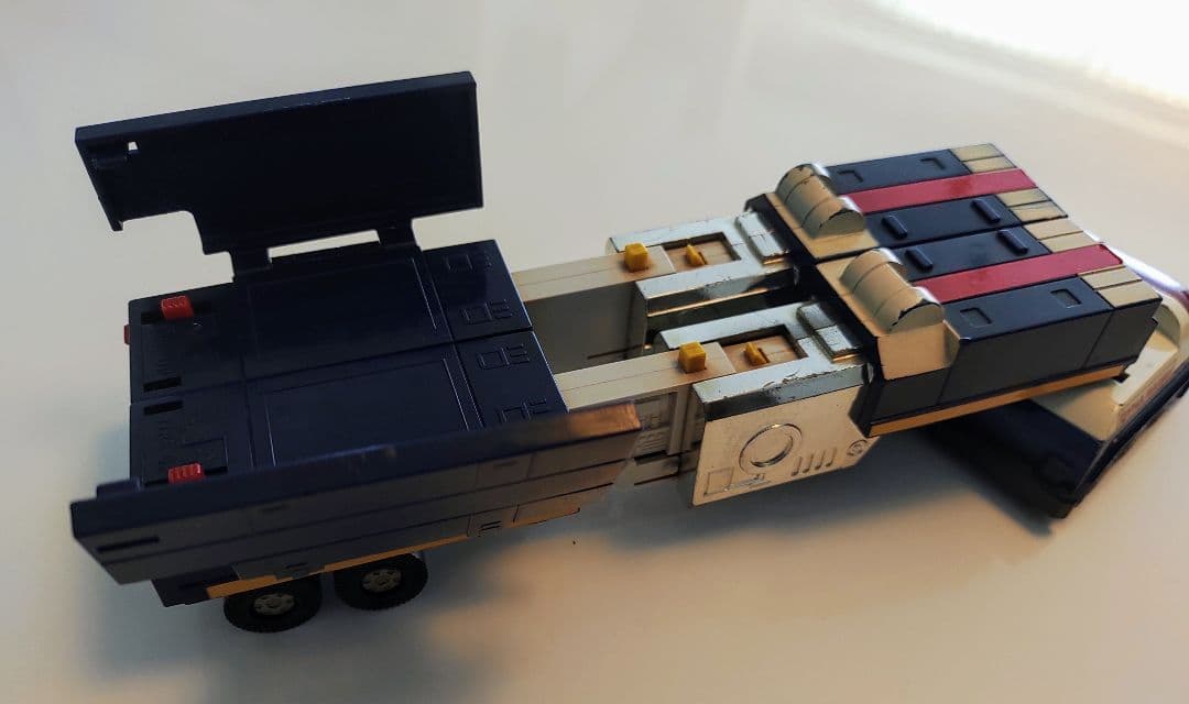 ポピー　ビッグスケールダイジュピター&DX超合金ダイナロボ　本体のみ欠品あり