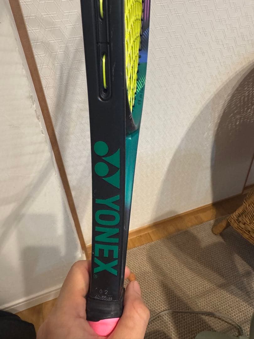 YONEX テニスラケット　vコアプロ　100L G2