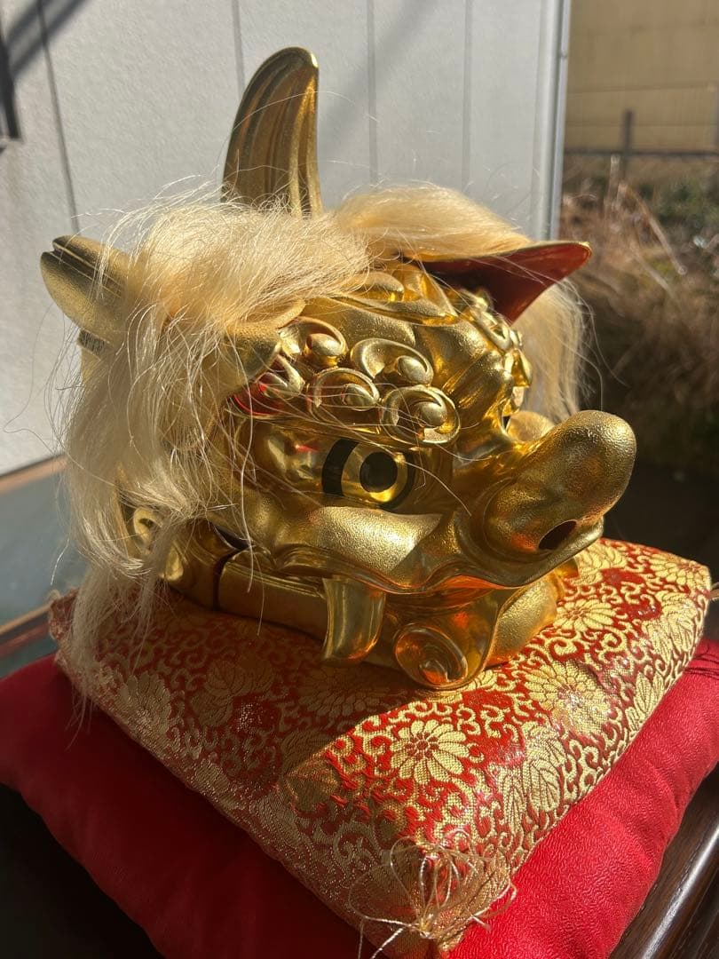 【井波彫刻　野村清宝作　獅子頭　木彫　金箔貼り　】一刀彫　縁起置物　木工芸
