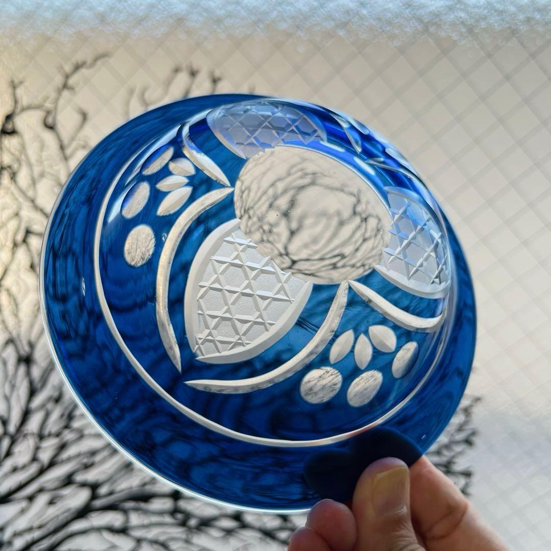 骨董　時代ガラス　希少　群青色被せ　モダンカット　大正浪漫切子　兜型　向付　小鉢
