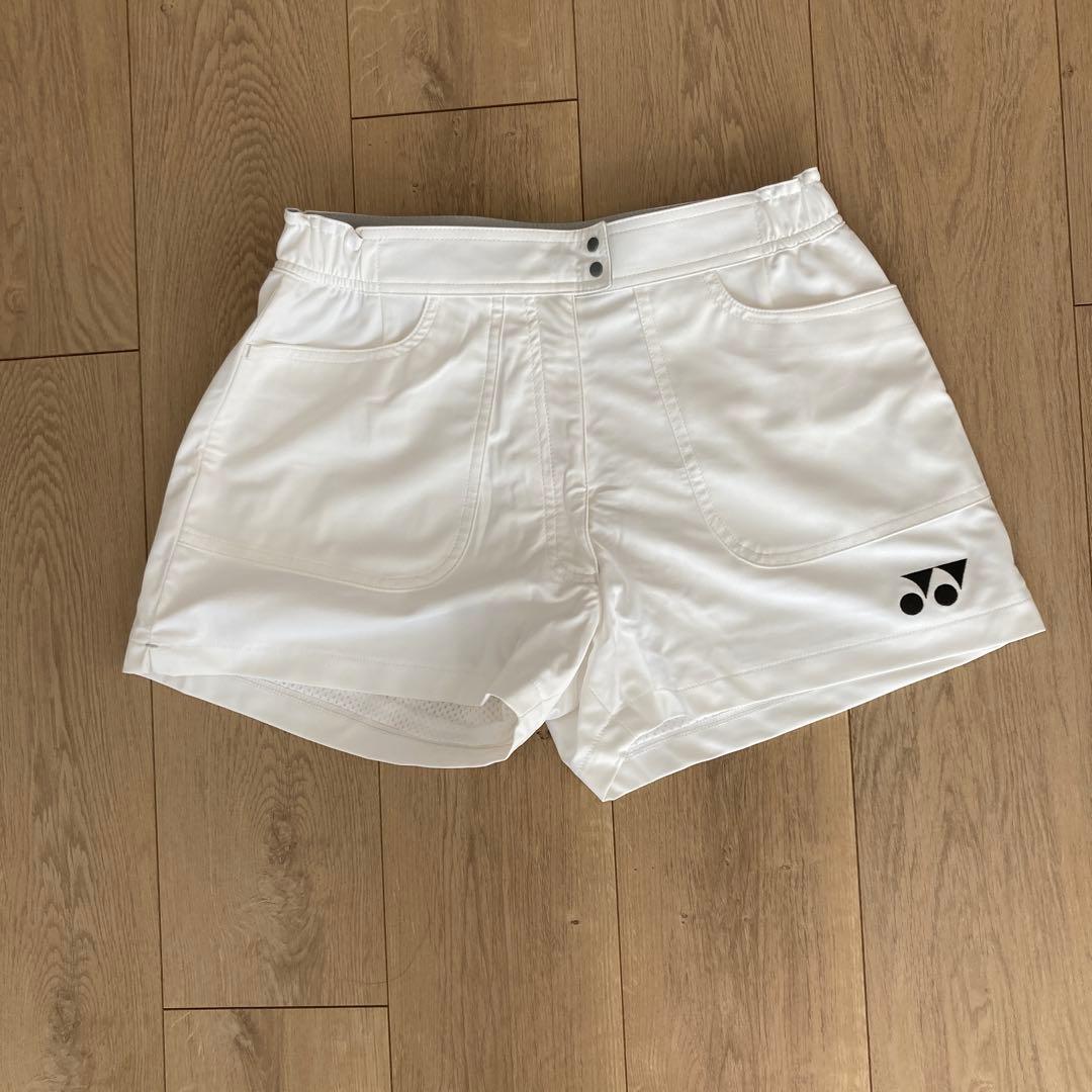 ★浅越しのぶ直筆サイン入YONEX タンクトップ・ショートパンツホワイトＬサイズ