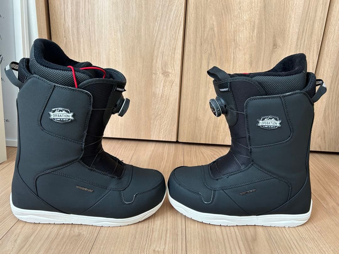 25.5スノーボードブーツ ボアシステム