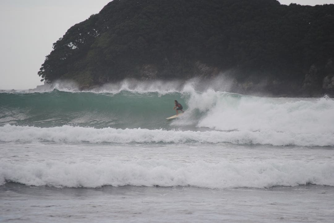 ドロップアウト　アキラ•アイパ　ハンドシェイプ　⒍2