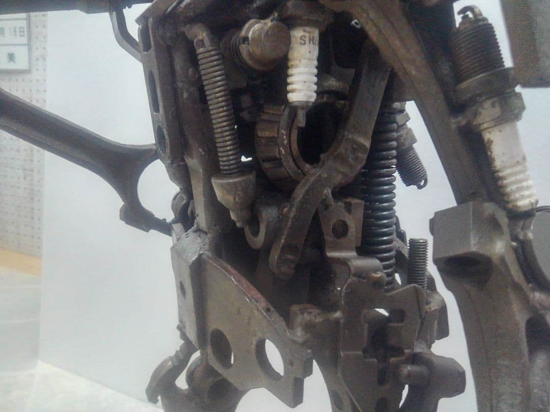 手作り　鉄製ロボット　ガンダム風