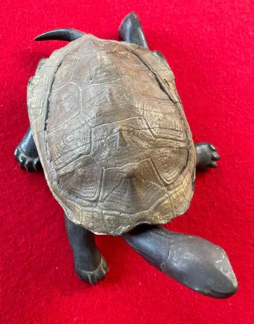 美術作品・亀の彫像・小物入れ・骨董品・松立斉・亀彫刻・印籠・彫刻・美術品