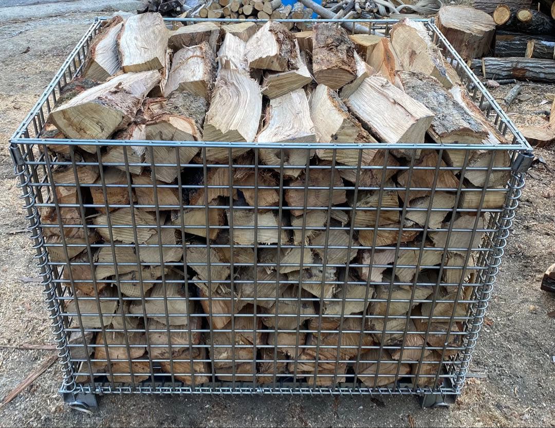 ナラ　カシ　ストーブ薪　クヌギ 楢 樫のみ　0.7立米　広葉樹　薪ストーブ　愛知