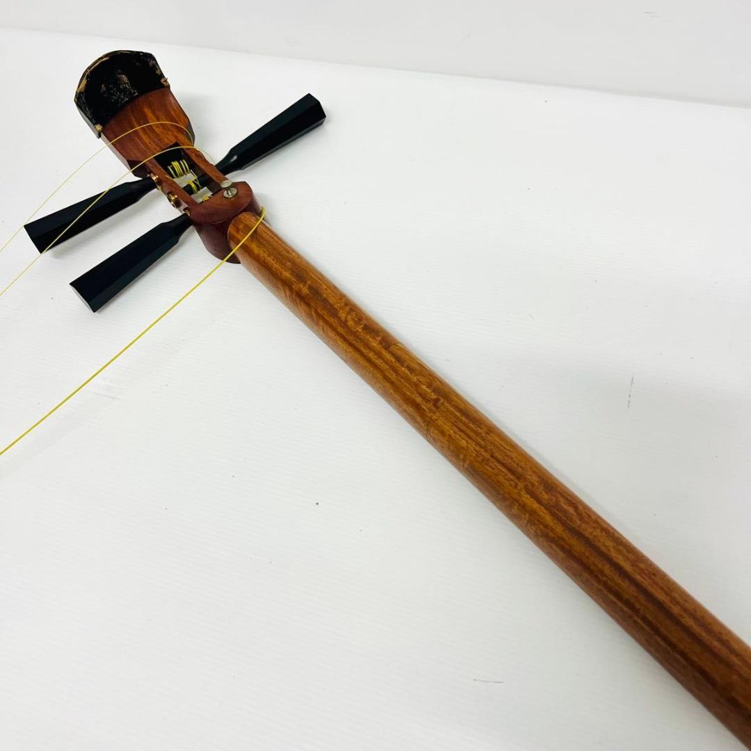 津軽三味線 ハードケース付 バチ　和楽器 弦楽器 三味線