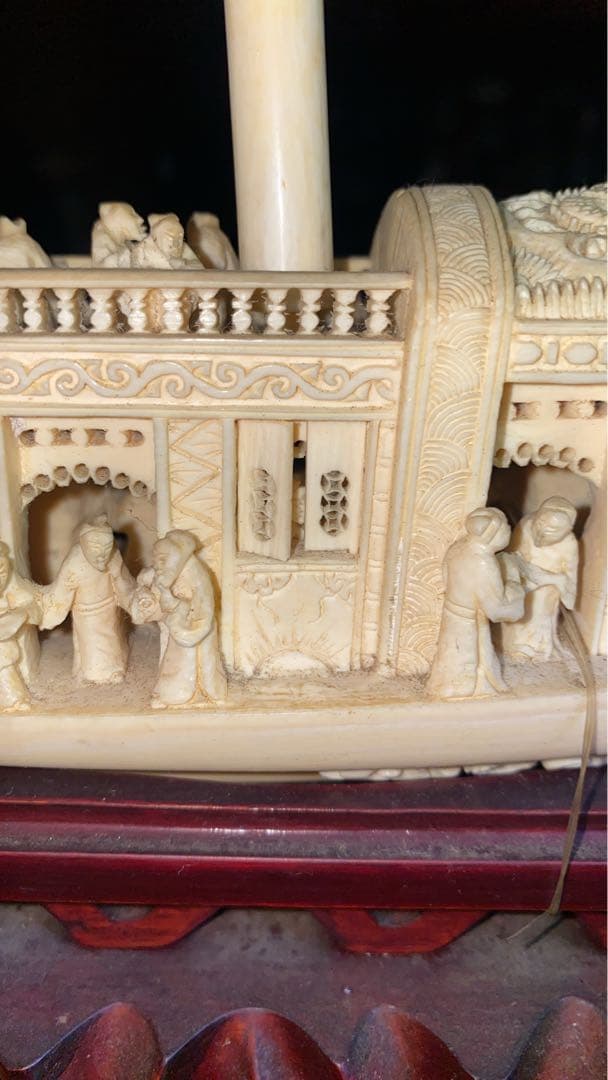 中国古物　象牙風　彫り物船