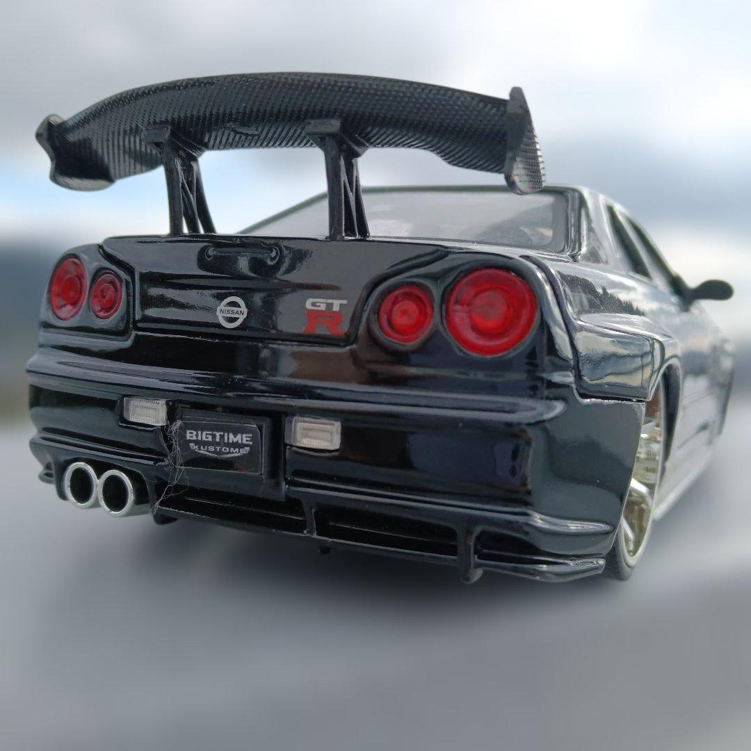 Nissan GT-R R34 ミニカー 1/18 ブラック