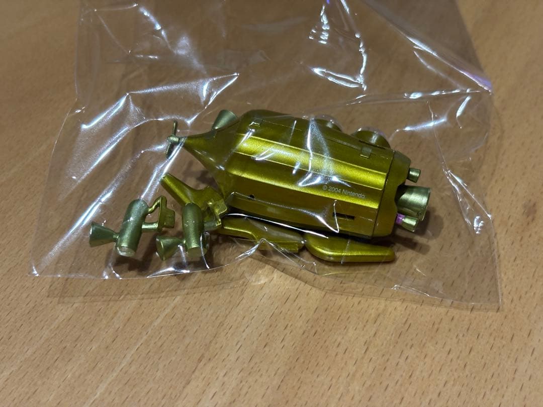 アガツマ　ピクミン2コレクションフィギュア2 ドルフィン号（ゴールド）