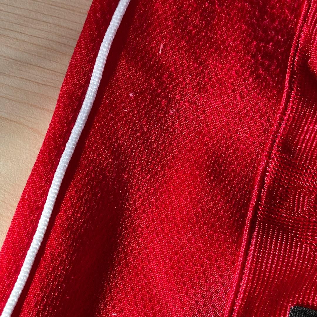 浦和レッズ　2001年ユニフォーム　浦和レッドダイヤモンズ　サイン入り　18番