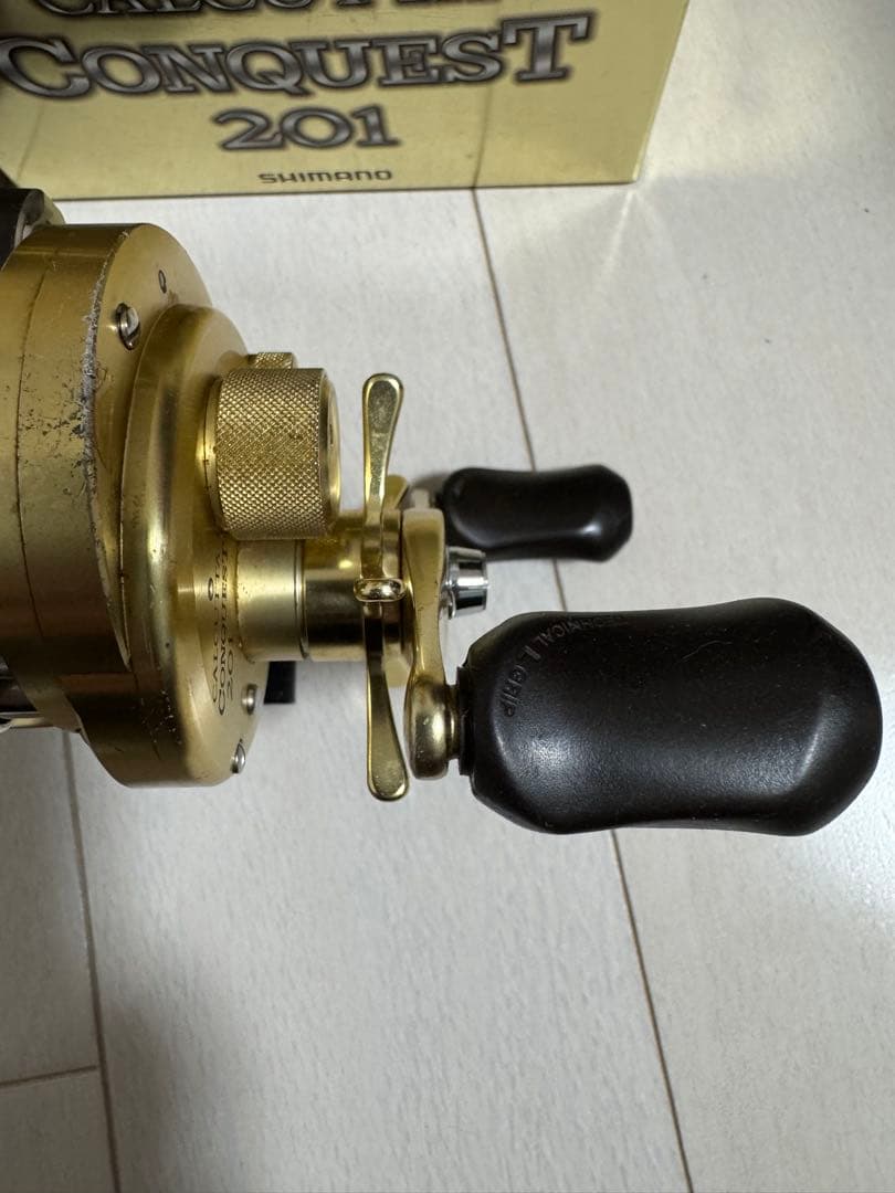 リール SHIMANO CALCUTTA CONQUEST 201