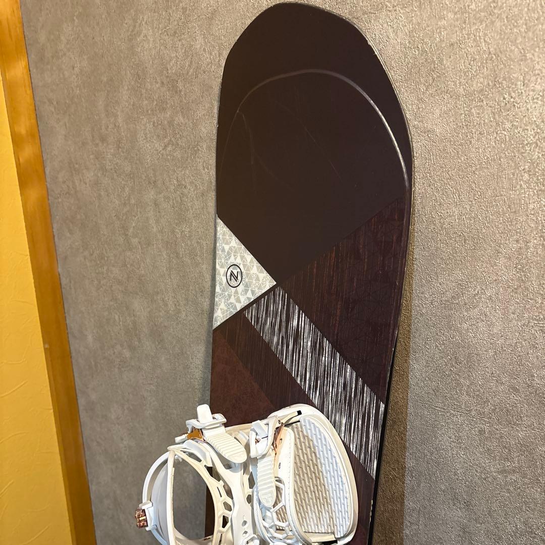 ナイデッカースノーボード板143cm/ユニオンのビンディング付き