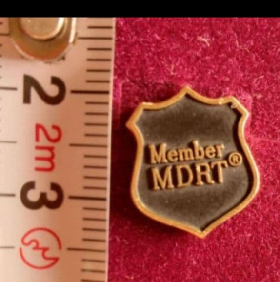 MDRT ラペルピンバッジ　新品同様