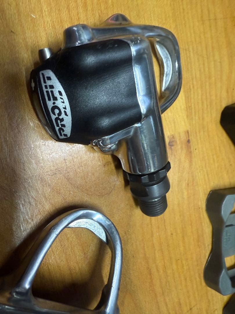 カンパニョーロペダル クリート多数付き