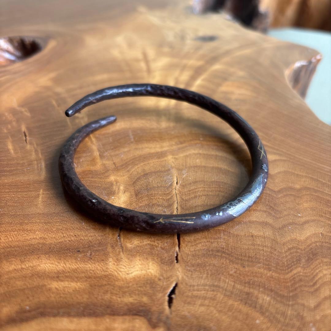 「象嵌入 鉄丸鐶」鉄石目 釜市 4代高木治良兵衛作 茶道具 共箱