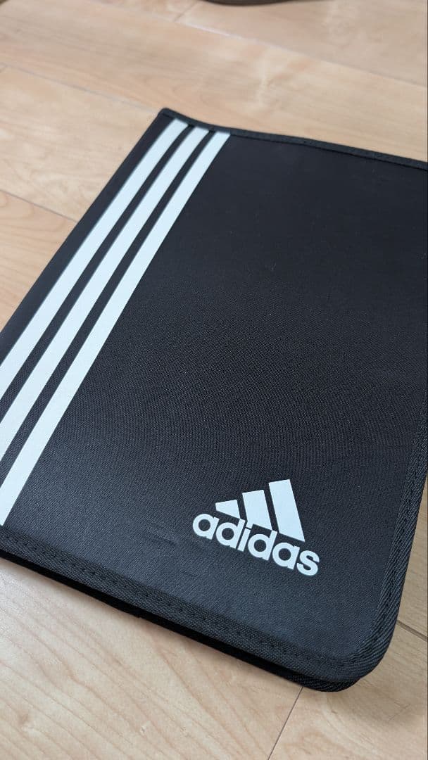 【未使用品新品】アディダスコーチングバインダー&作戦盤
