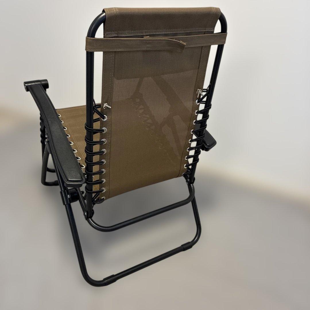 ブラウンリクライニングチェア