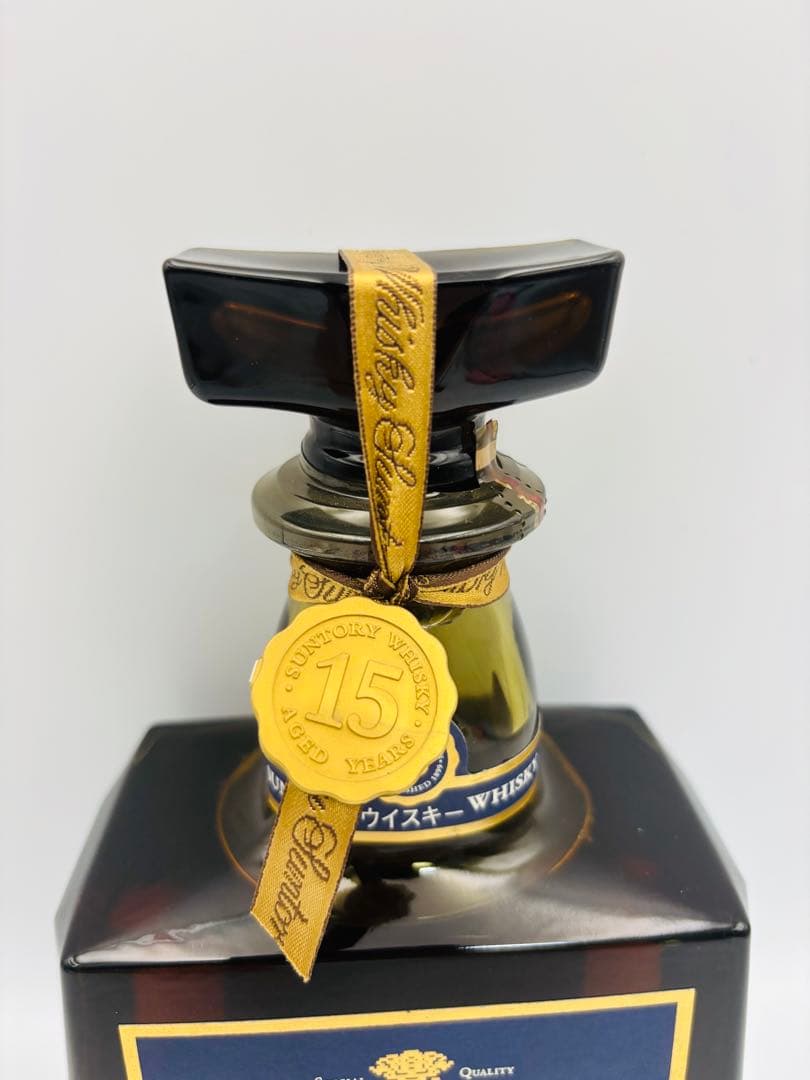 サントリー ローヤル プレミアム15年 青ラベル 700ml 43%ウイスキー