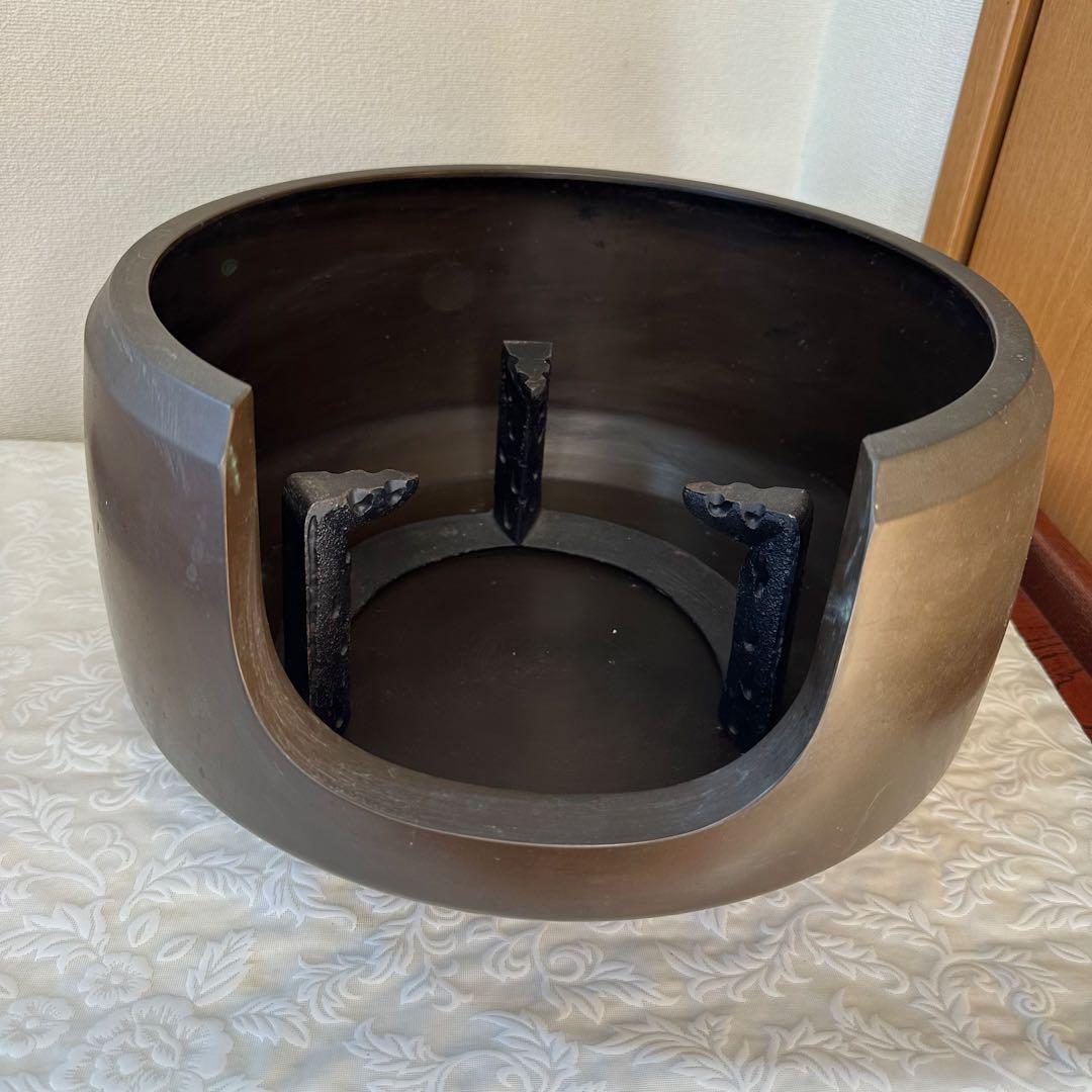 ♦︎未使用品♦︎茶道具　唐銅？面取り風炉　虫喰い 五徳　風炉