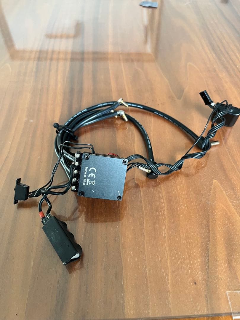 Yokomo RPX II ESC、wihiモジュール付き。