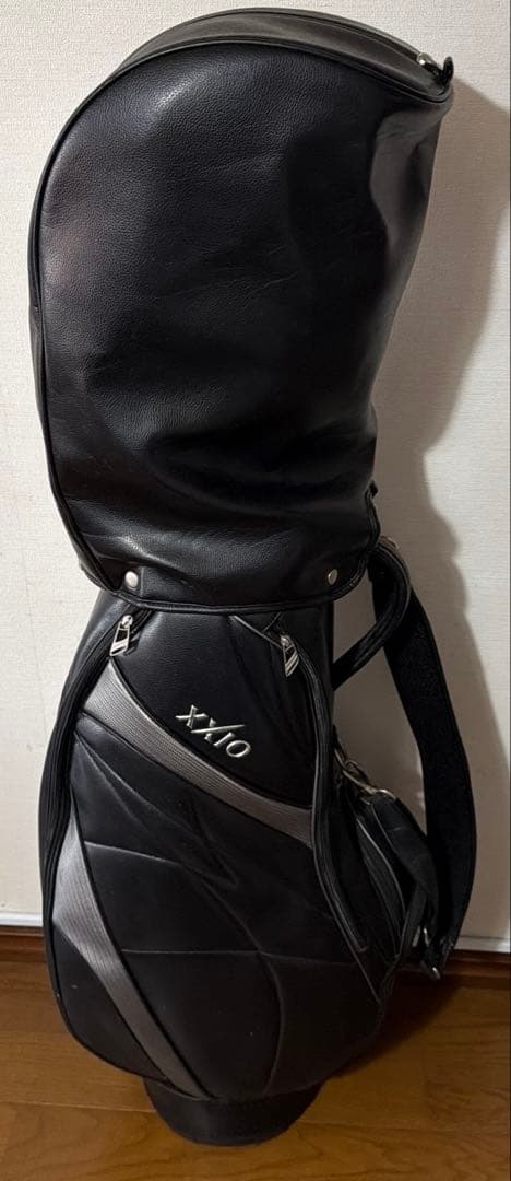 XXIO ゼクシオ キャディバッグ　ブラック　黒