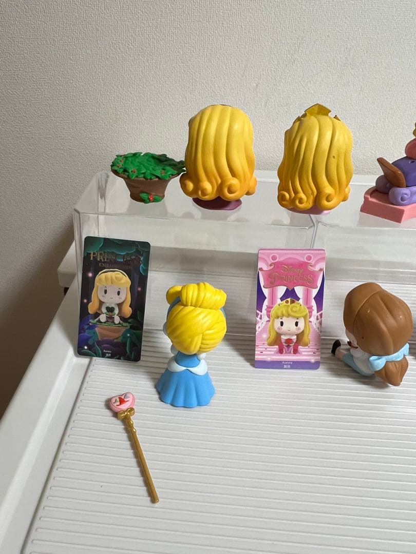 ポップマート、ベル、オーロラ姫、シンデレラ