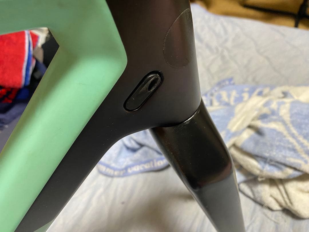 キャニオン インフライト CF SL サイズS フレームのみ 塗装？クリア？割れ